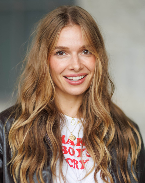 Lola Weippert smiling